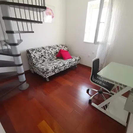 Sara Lux With Sea View, 50m From The Appartement Crikvenica