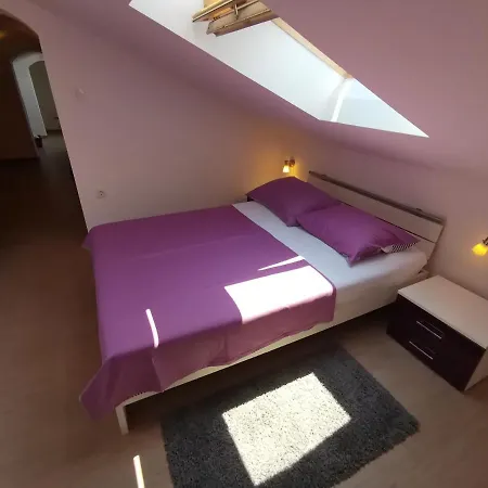 Sara Lux With Sea View, 50m From The Apartment Crikvenica