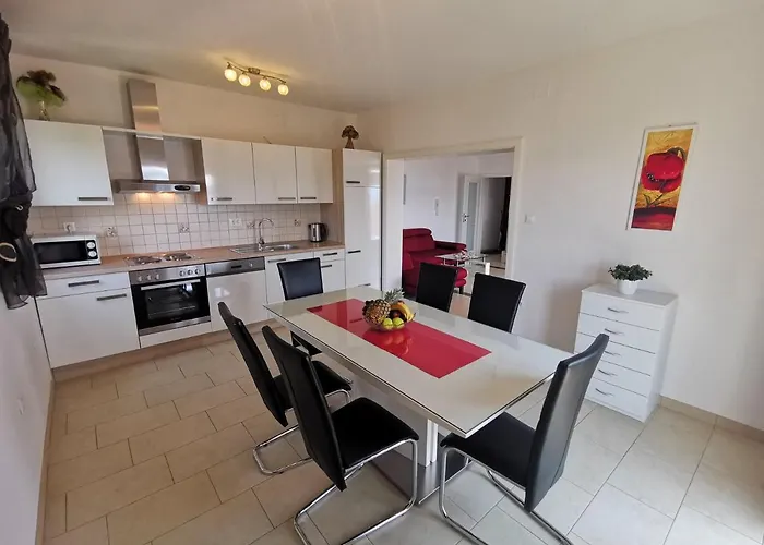 Sara Lux With Sea View, 50m From The