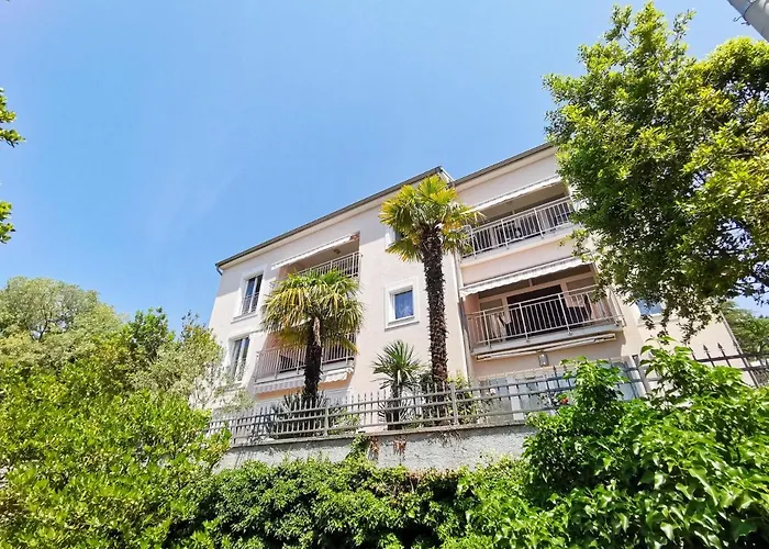 Sara Lux With Sea View, 50m From The Crikvenica