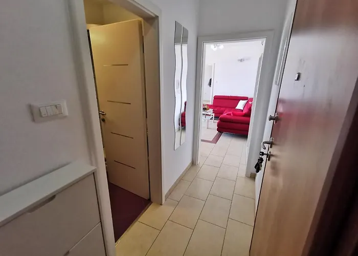 Sara Lux With Sea View, 50m From The * Crikvenica